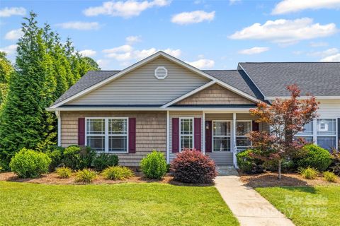 Townhouse in Rock Hill SC 703 Dalebrook Lane.jpg