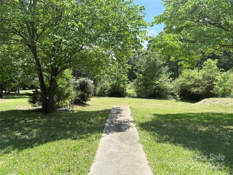  in Lancaster SC 1119 Chesterfield Avenue.jpg