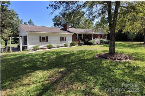 Single Family Residence in Kershaw SC 275 Ned Williams Road.jpg