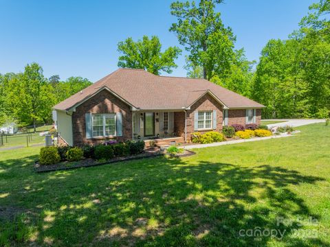 Single Family Residence in Salisbury NC 1005 Spring Rock Drive.jpg