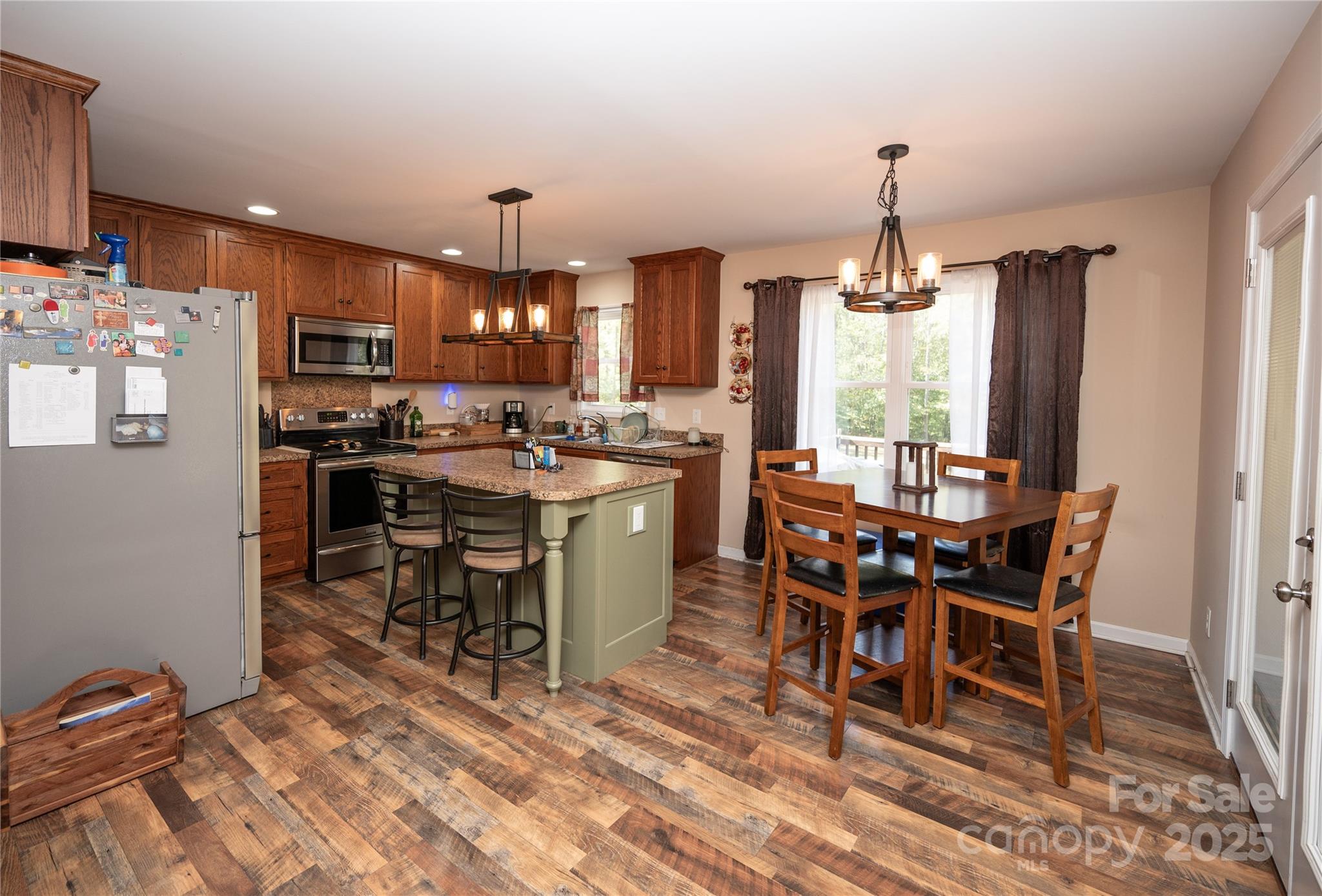 Single Family Residence in Hickory Grove SC 3330 Clinzo Feemster Road 6.jpg