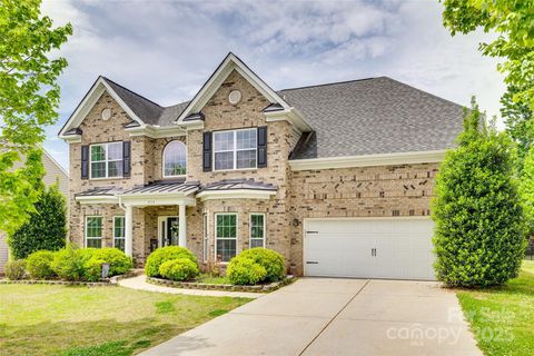 Single Family Residence in Fort Mill SC 838 Lion Lane.jpg