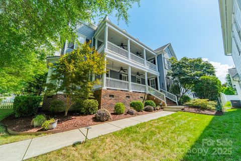 Single Family Residence in Fort Mill SC 720 Shady Grove Crossing.jpg
