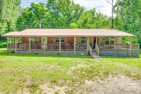 Single Family Residence in Lancaster SC 3988 Old Hickory Road.jpg