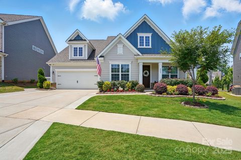 Single Family Residence in Fort Mill SC 4527 Waylon Avenue.jpg
