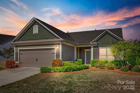 Single Family Residence in Fort Mill SC 953 Kirby Drive.jpg
