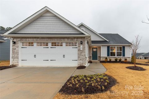 Single Family Residence in Lancaster SC 143 Commerce Boulevard.jpg