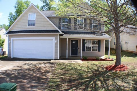Single Family Residence in Spartanburg SC 223 Stockbridge Drive.jpg