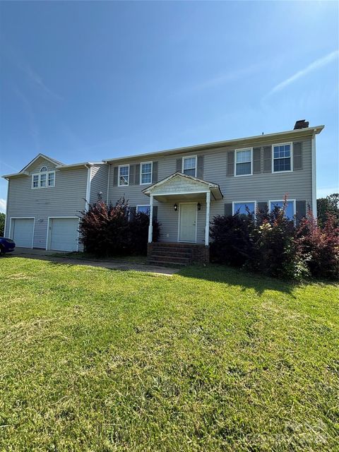 Single Family Residence in Rock Hill SC 221 Pennington Road.jpg