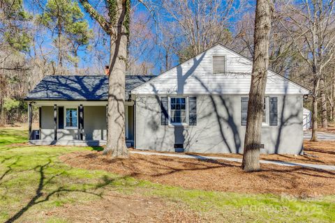 Single Family Residence in Lancaster SC 2478 Stribling Circle 1.jpg