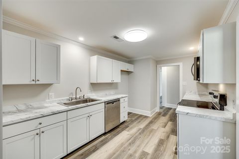 Single Family Residence in Lancaster SC 2478 Stribling Circle 9.jpg