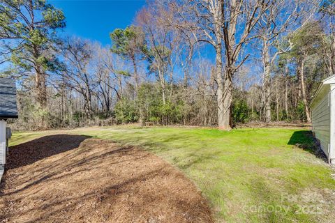 Single Family Residence in Lancaster SC 2478 Stribling Circle 27.jpg