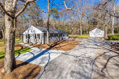 Single Family Residence in Lancaster SC 2478 Stribling Circle 29.jpg
