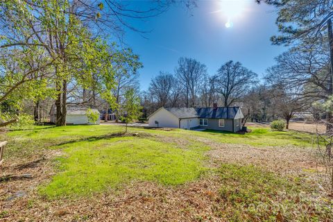 Single Family Residence in Lancaster SC 2478 Stribling Circle 32.jpg