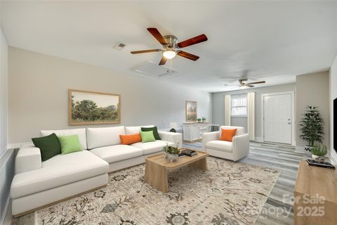 Single Family Residence in Lancaster SC 2478 Stribling Circle 14.jpg