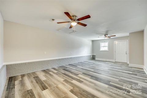 Single Family Residence in Lancaster SC 2478 Stribling Circle 15.jpg