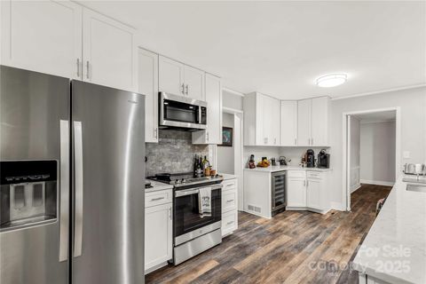 Single Family Residence in Lancaster SC 981 Sherwood Circle 13.jpg