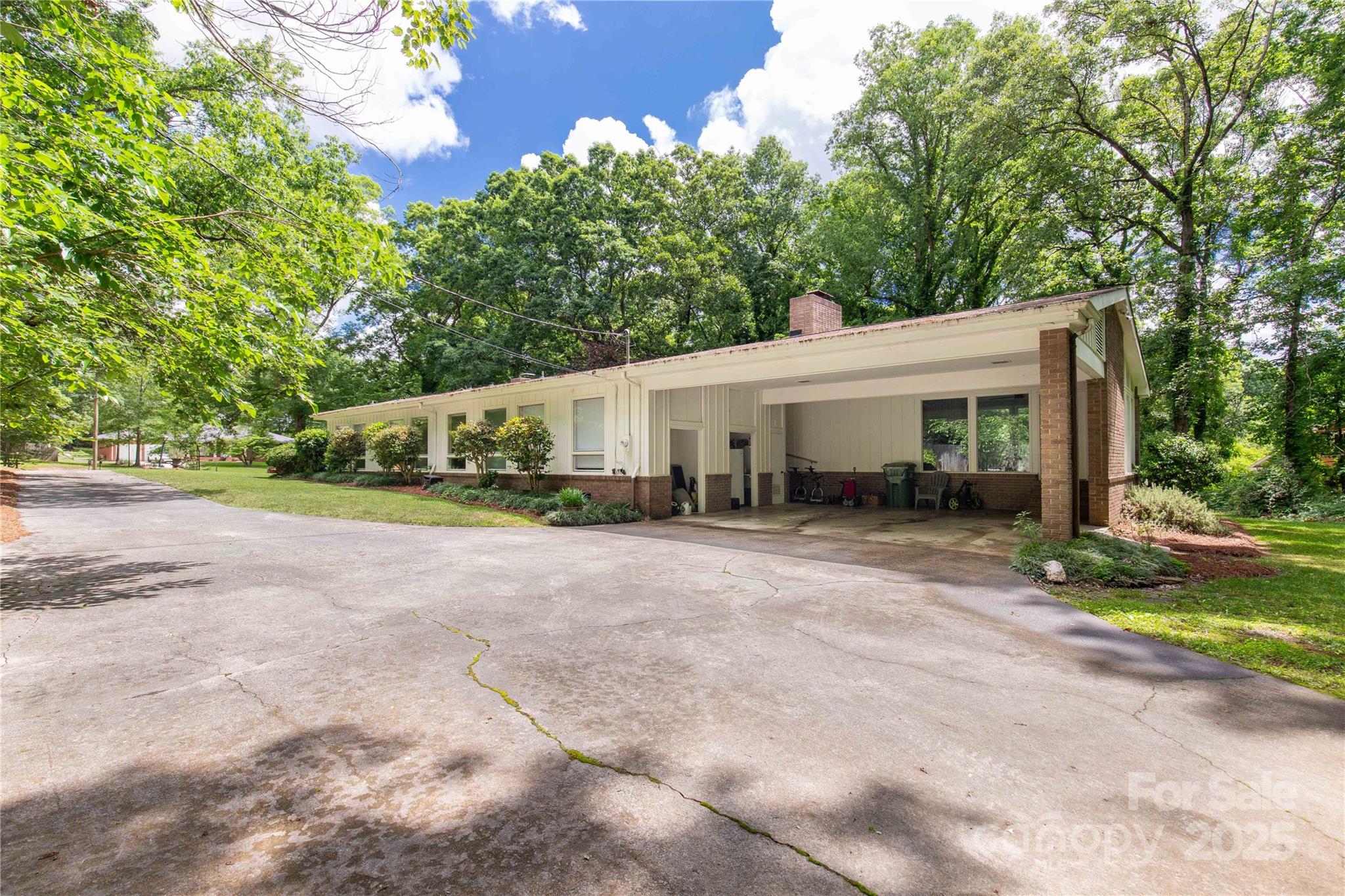 Single Family Residence in Lancaster SC 981 Sherwood Circle 39.jpg