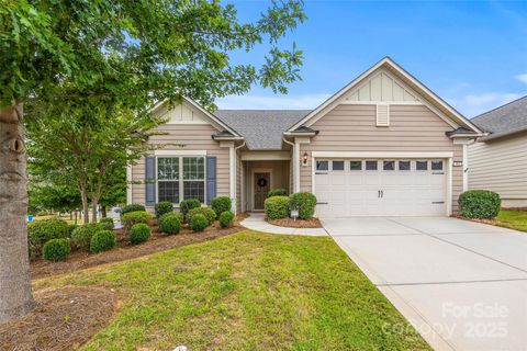 Single Family Residence in Fort Mill SC 984 Kirby Drive.jpg