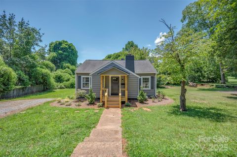 Single Family Residence in Forest City NC 234 Bentwood Drive.jpg