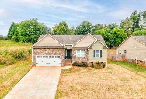 Single Family Residence in Gaffney SC 129 Topaz Lane #25.jpg