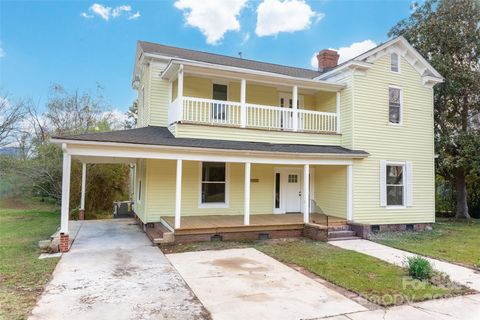 Single Family Residence in Lancaster SC 305 Elm Street.jpg