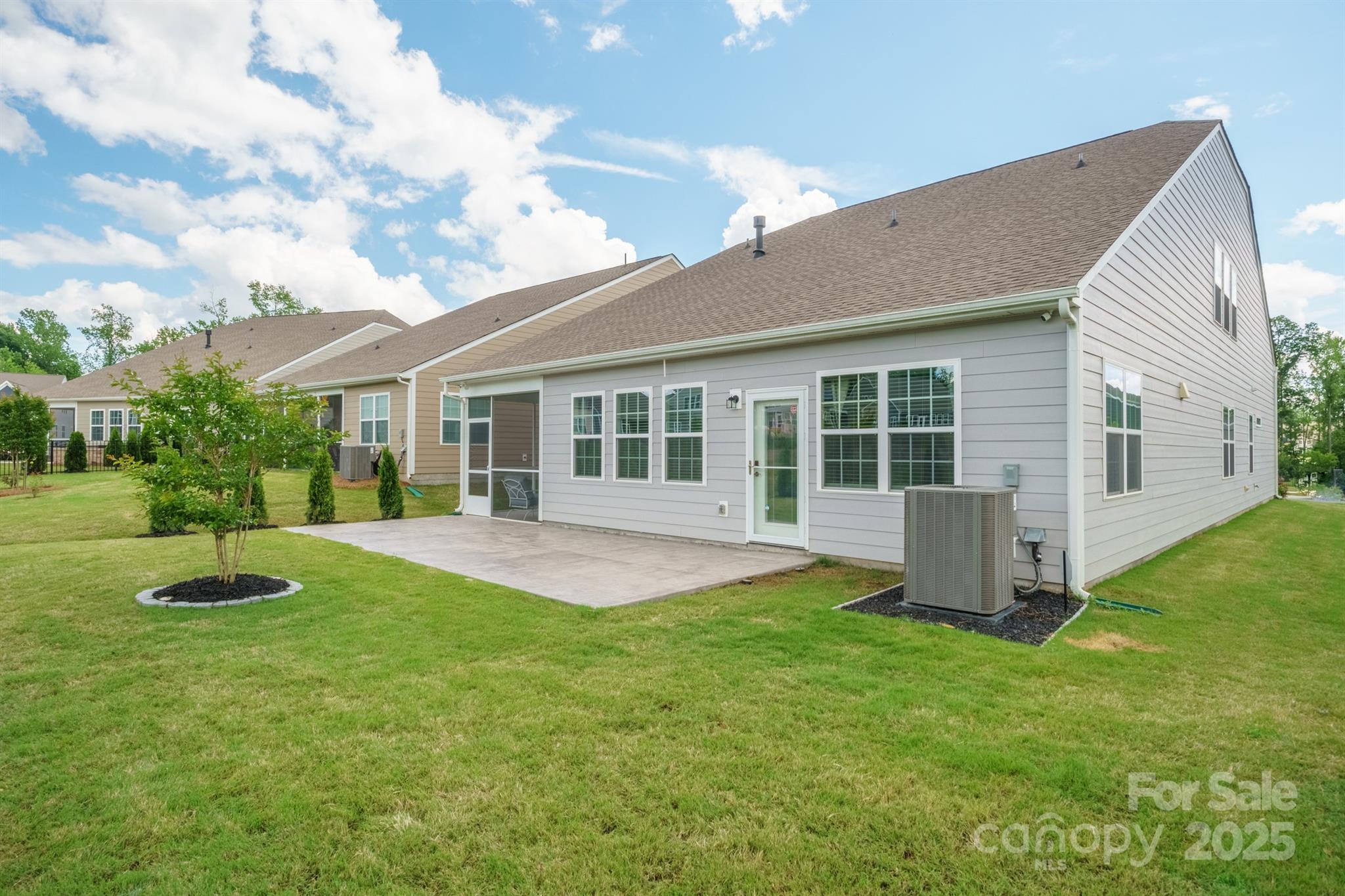 Single Family Residence in Fort Mill SC 4015 Havenport Circle 37.jpg