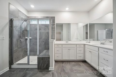 Single Family Residence in Fort Mill SC 4015 Havenport Circle 21.jpg