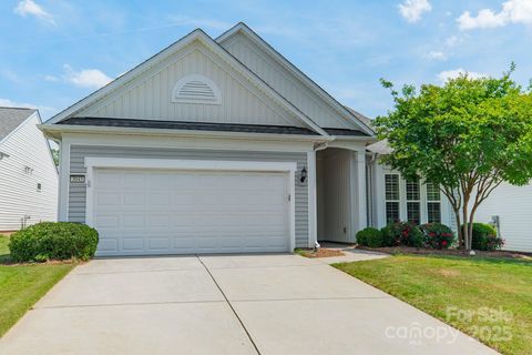 Single Family Residence in Fort Mill SC 3043 Santee Court.jpg