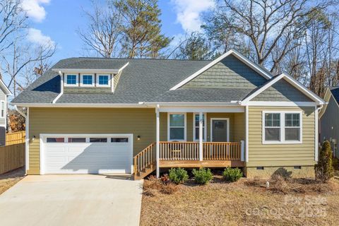 Single Family Residence in Asheville NC 79 Greenwood Fields Drive.jpg