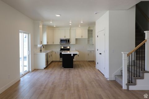 Single Family Residence in Eagle Mountain UT 1787 E HARLEQUIN AVE LOT Ave #278B.jpg