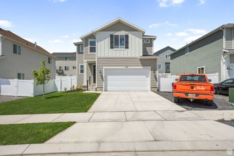 Single Family Residence in Eagle Mountain UT 7391 N CLEAR MEADOW WAY.jpg