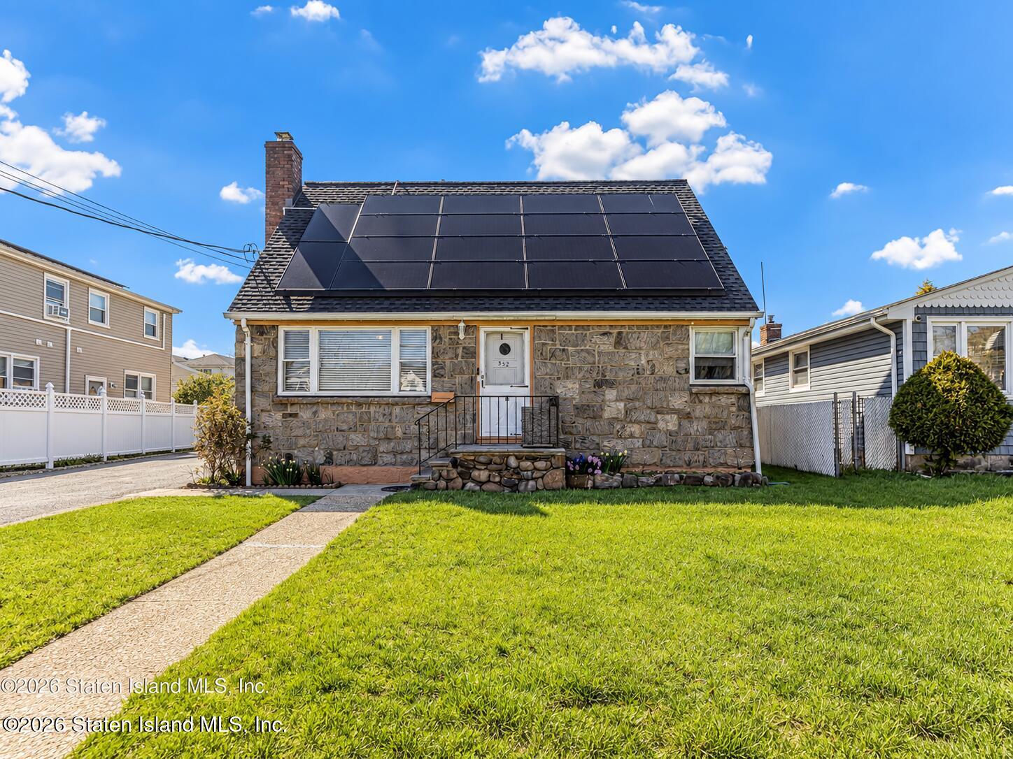 352 Stewart Ave, Staten Island, NY 10314 photo