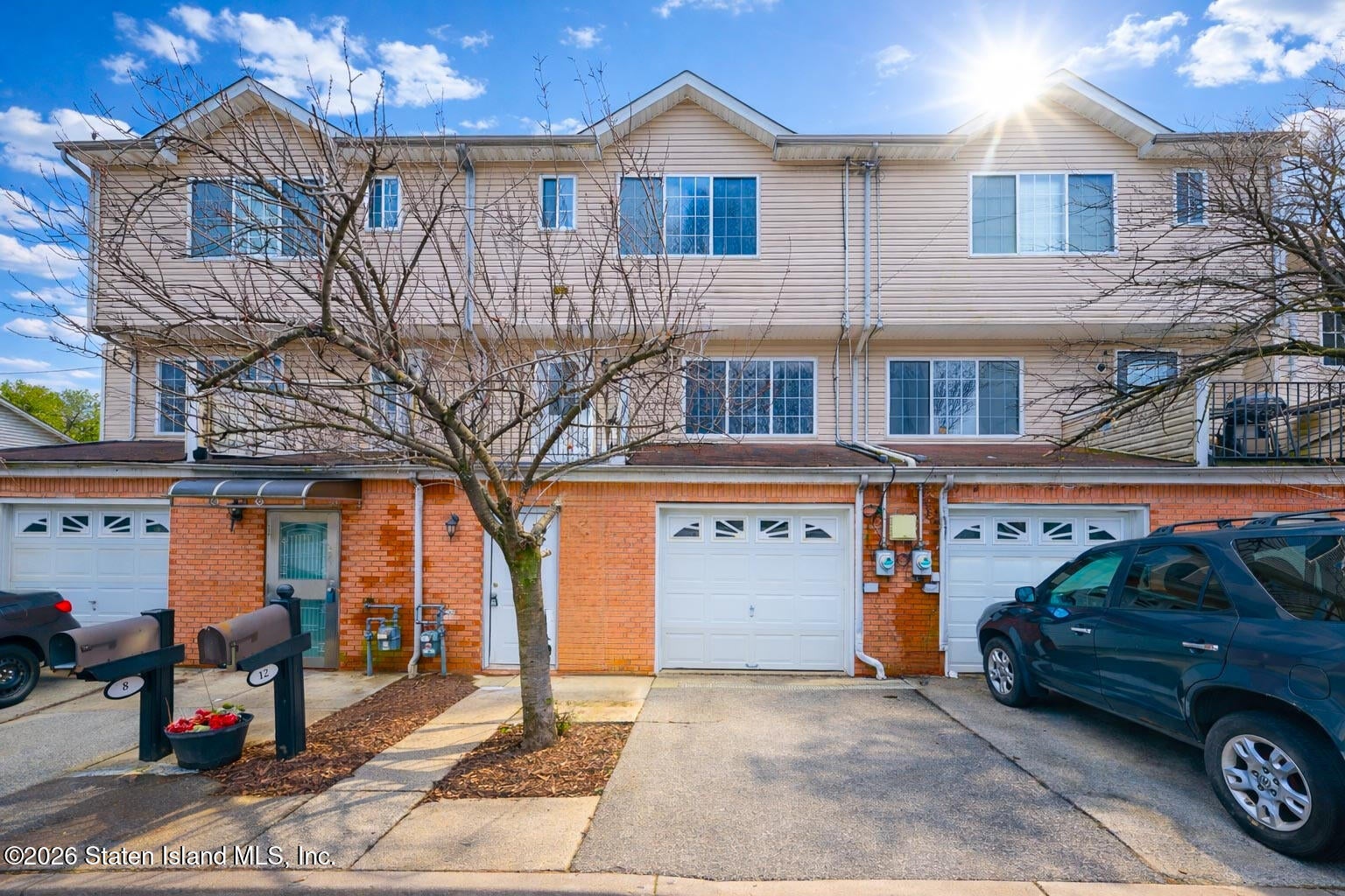 12 Tompkins Pl, Staten Island, NY 10304