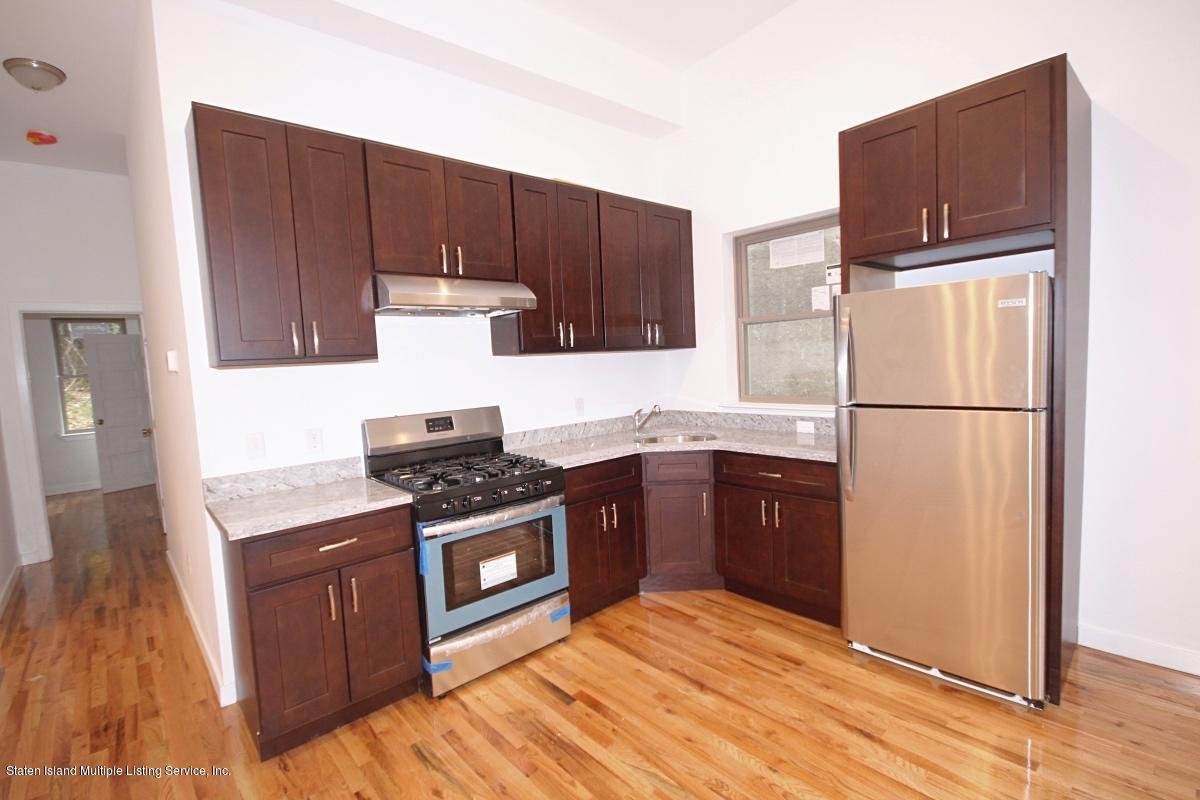 89 Brook St, Staten Island, NY 10301 photo