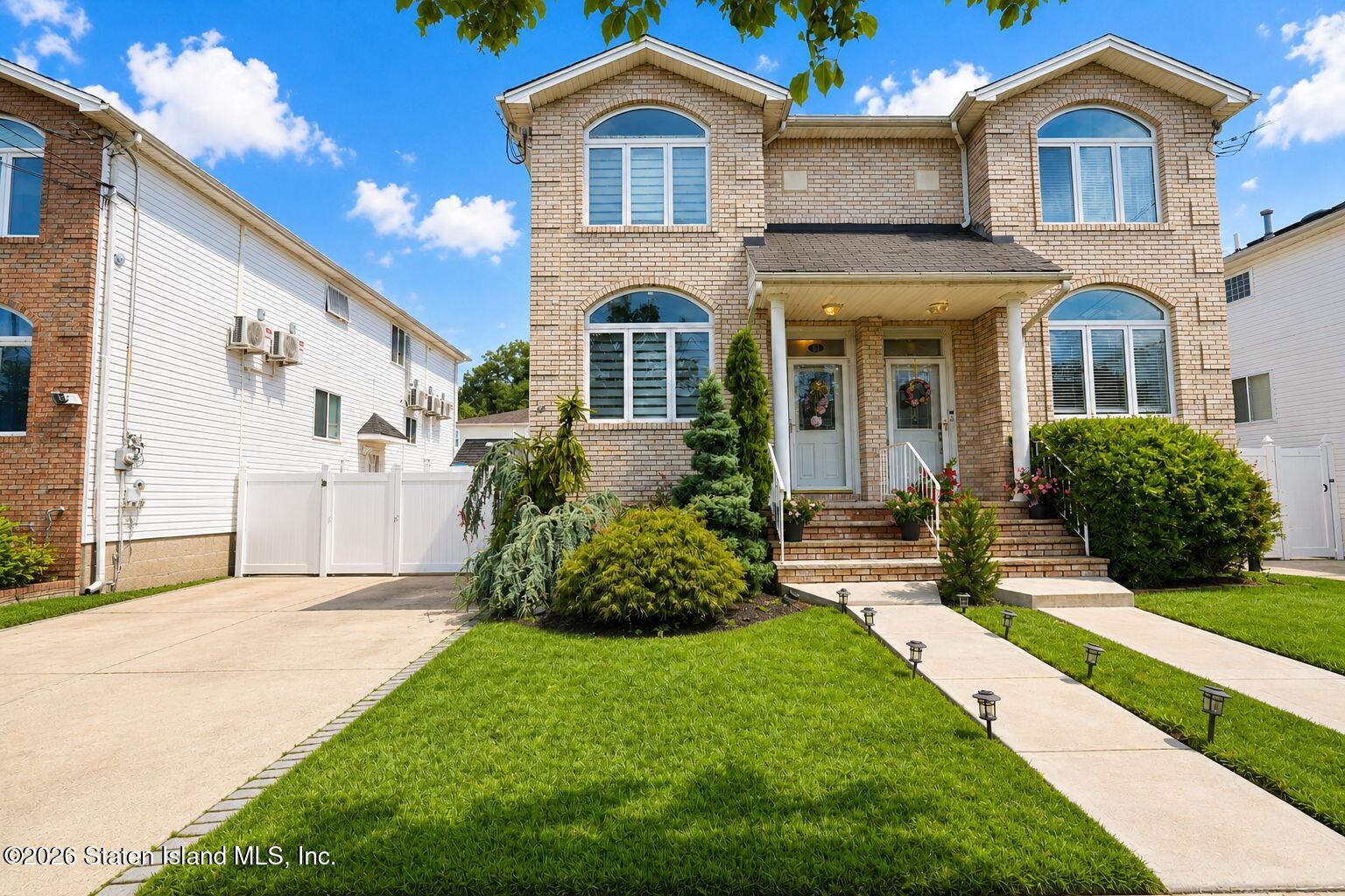 31 Jumel St, Staten Island, NY 10308