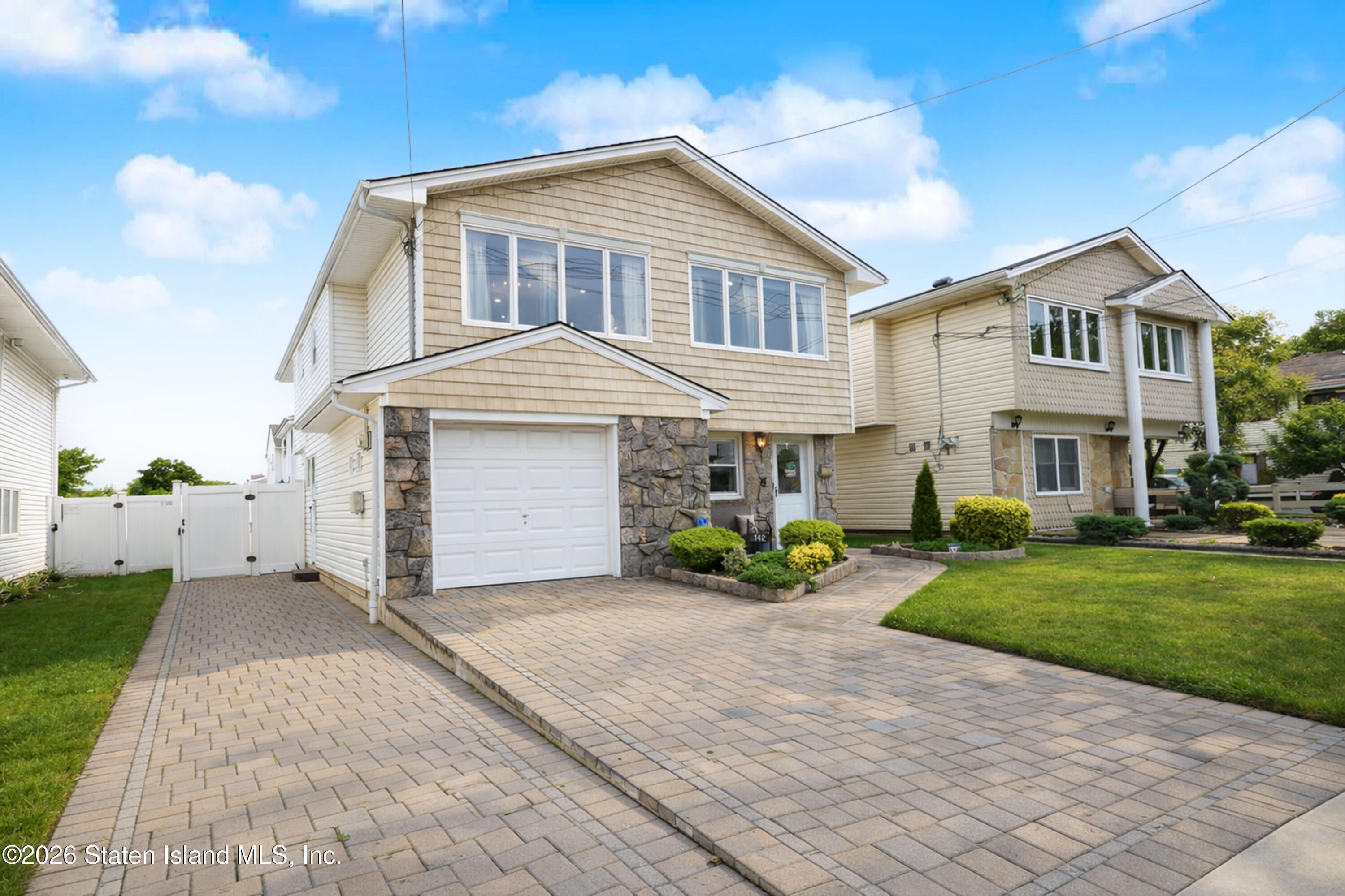 142 Merrill Ave, Staten Island, NY 10314