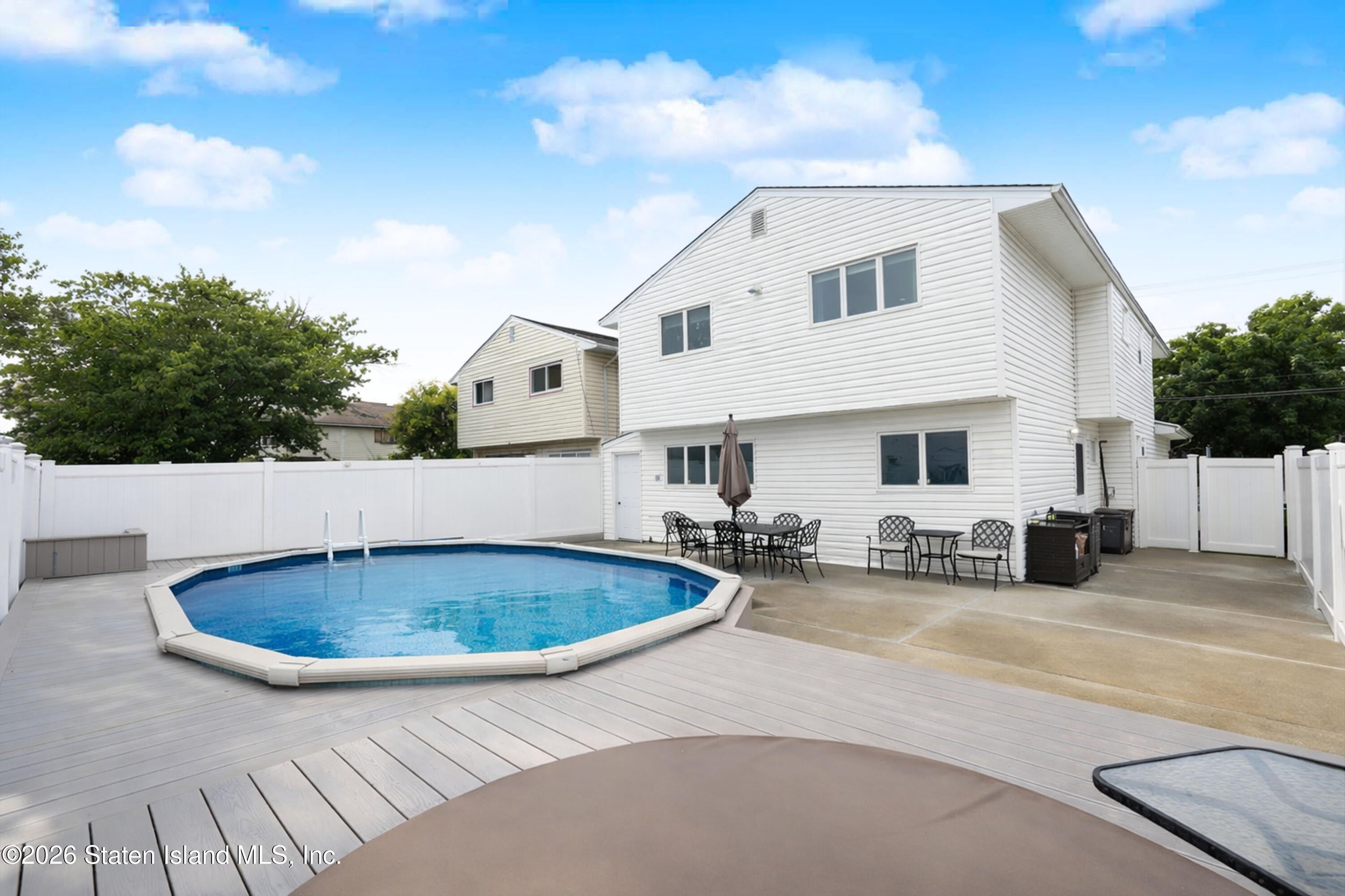 142 Merrill Ave, Staten Island, NY 10314 photo