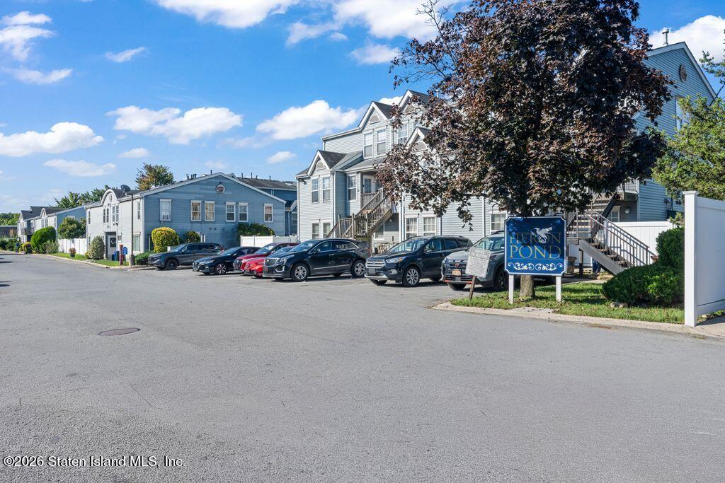 243 Pond Way #B, Staten Island, NY 10303 photo