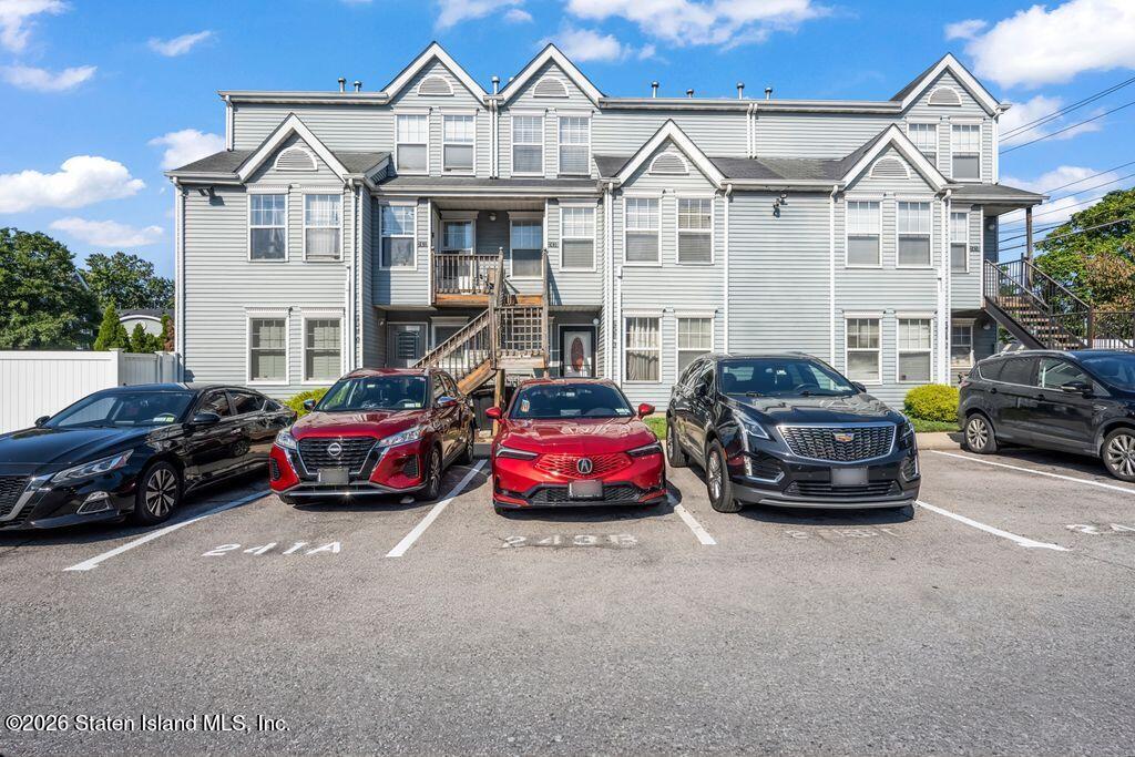 243 Pond Way, Staten Island, NY 10303