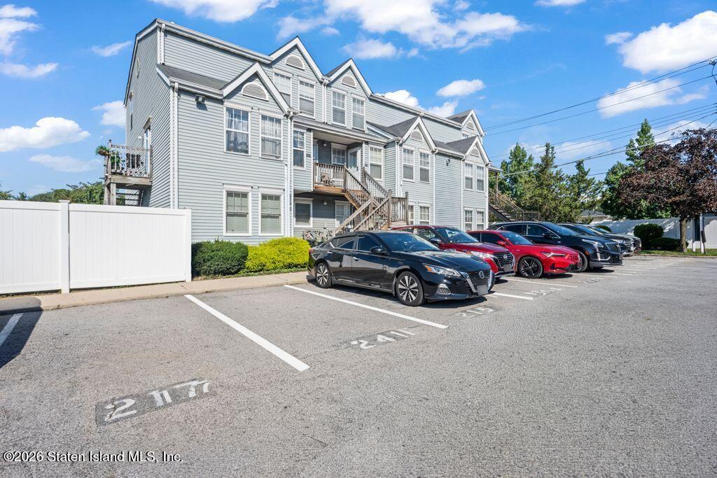 243 Pond Way #B, Staten Island, NY 10303 photo