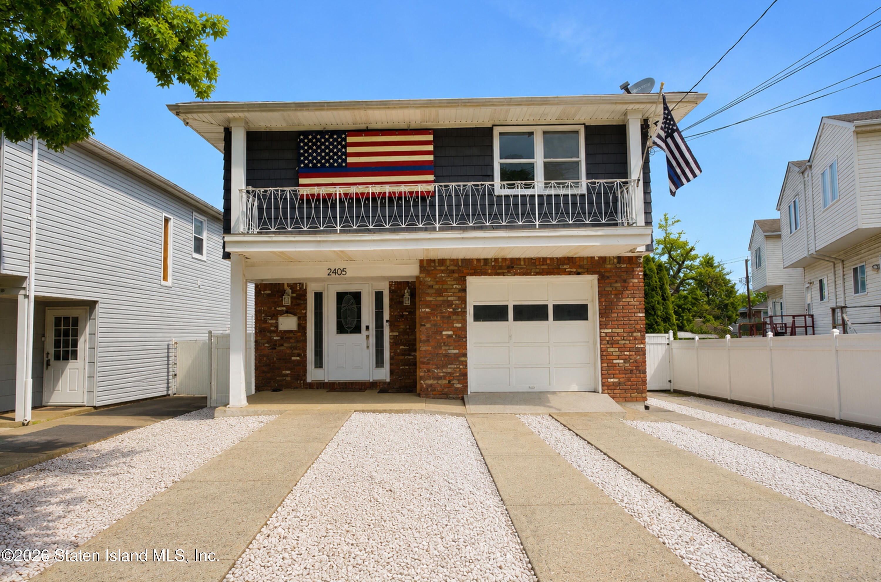 2405 Victory Blvd, Staten Island, NY 10314