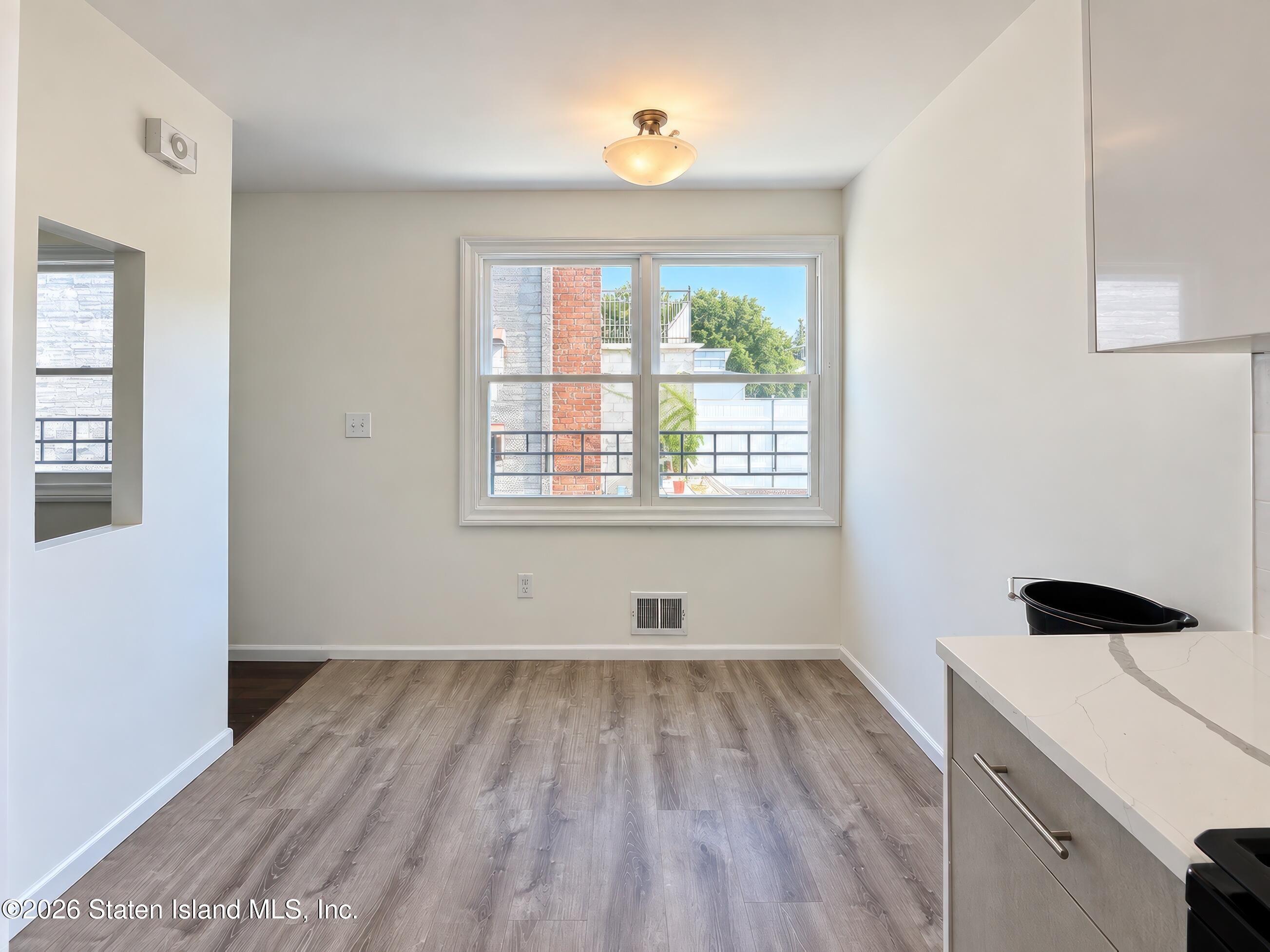 433 Hanover Ave, Staten Island, NY 10304 photo