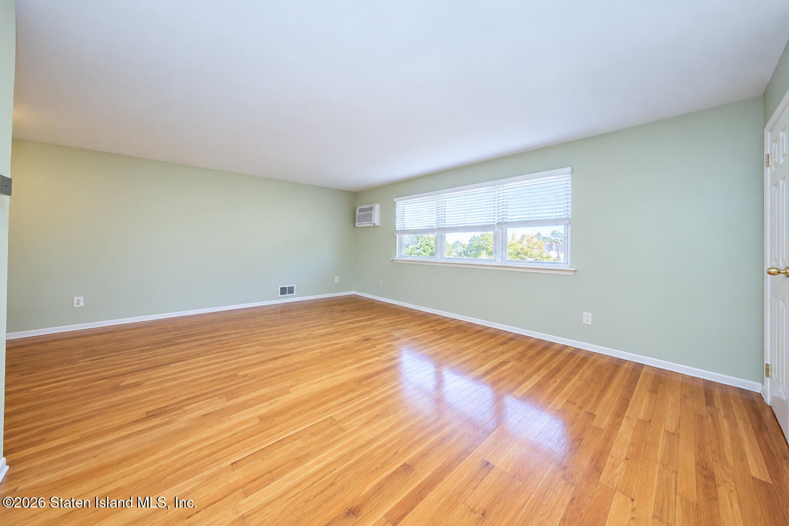 300 Brookfield Ave, Staten Island, NY 10308 photo
