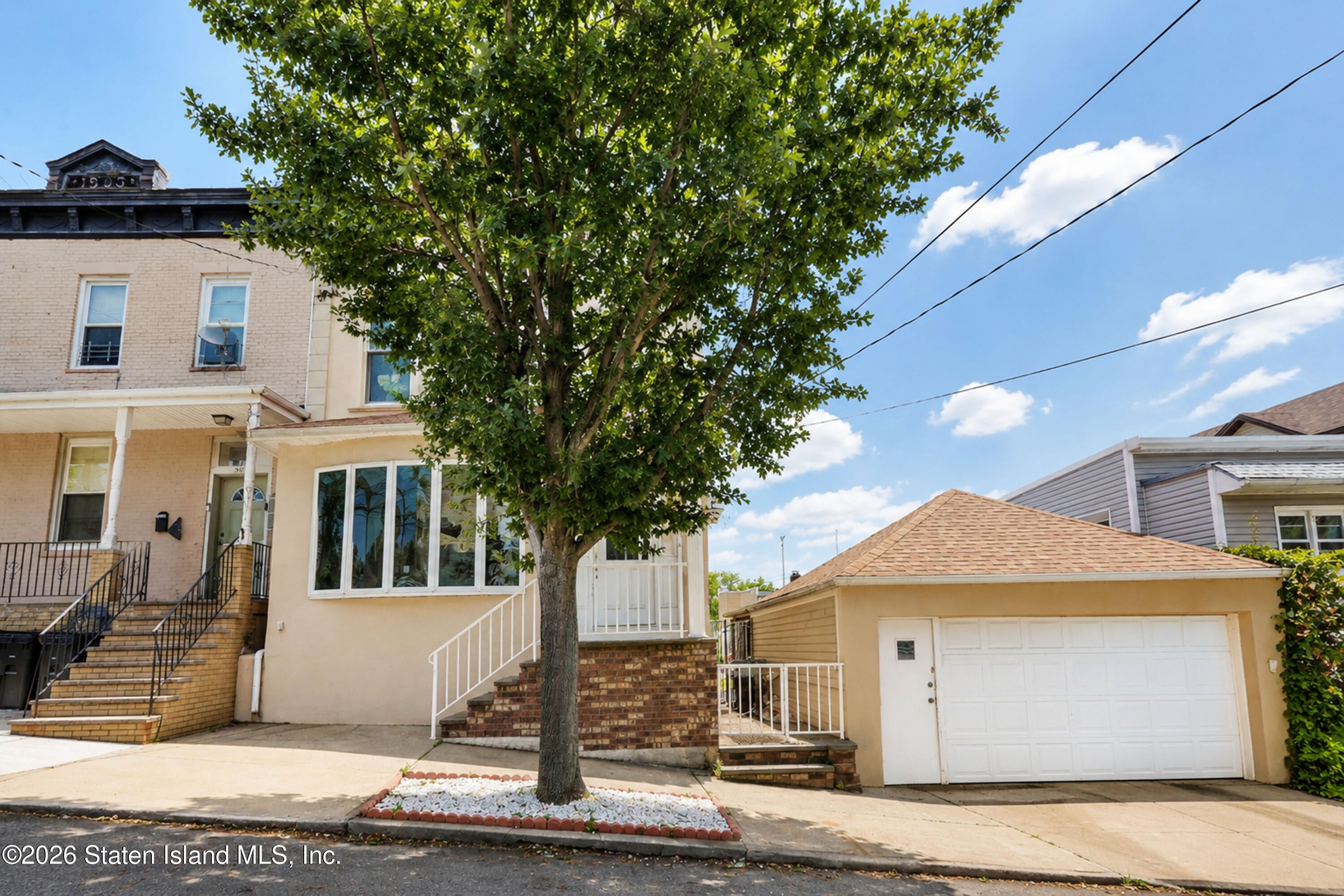 299 Clifton Ave, Staten Island, NY 10305 photo