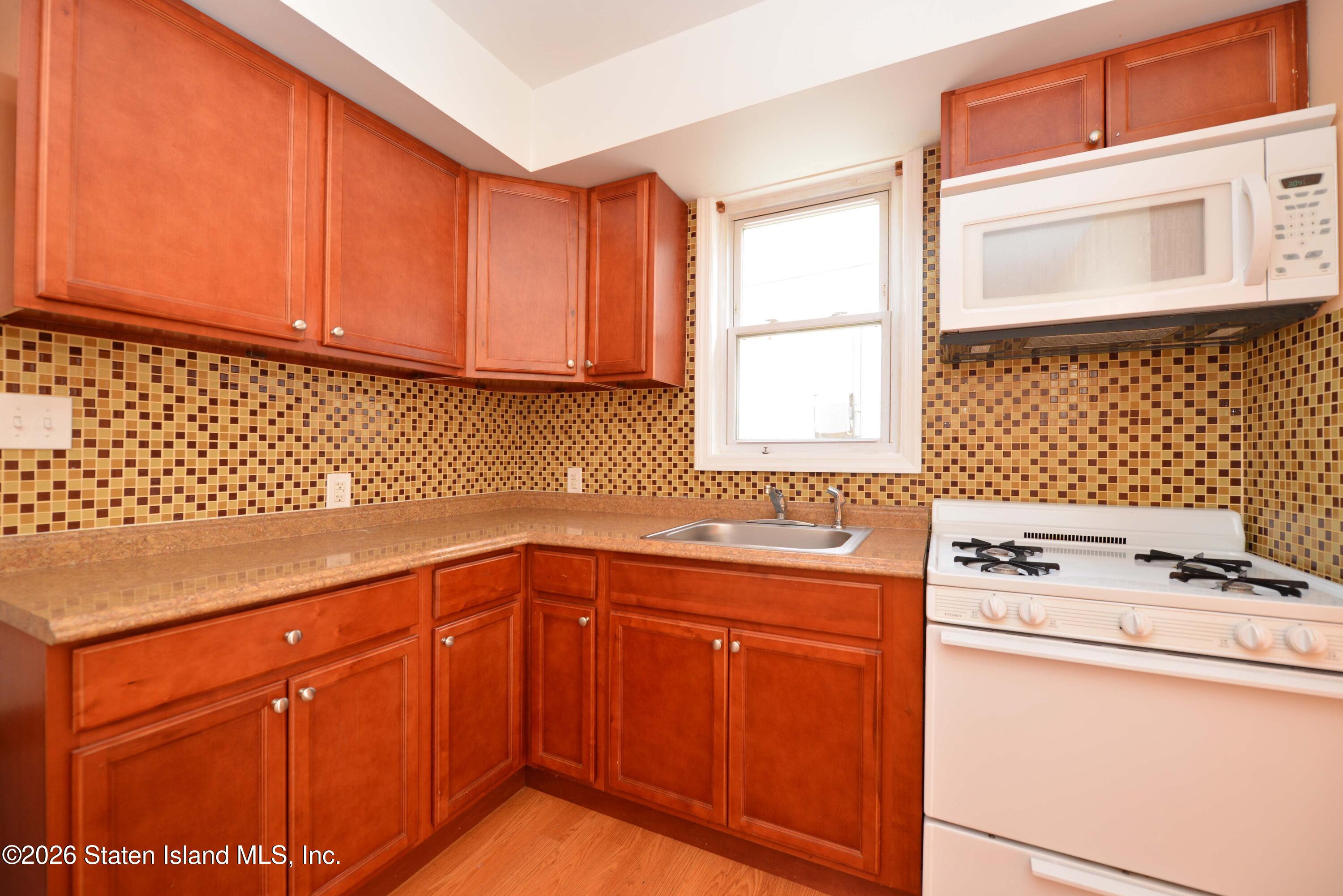 597 599 Midland Ave #4, Staten Island, NY 10306 photo