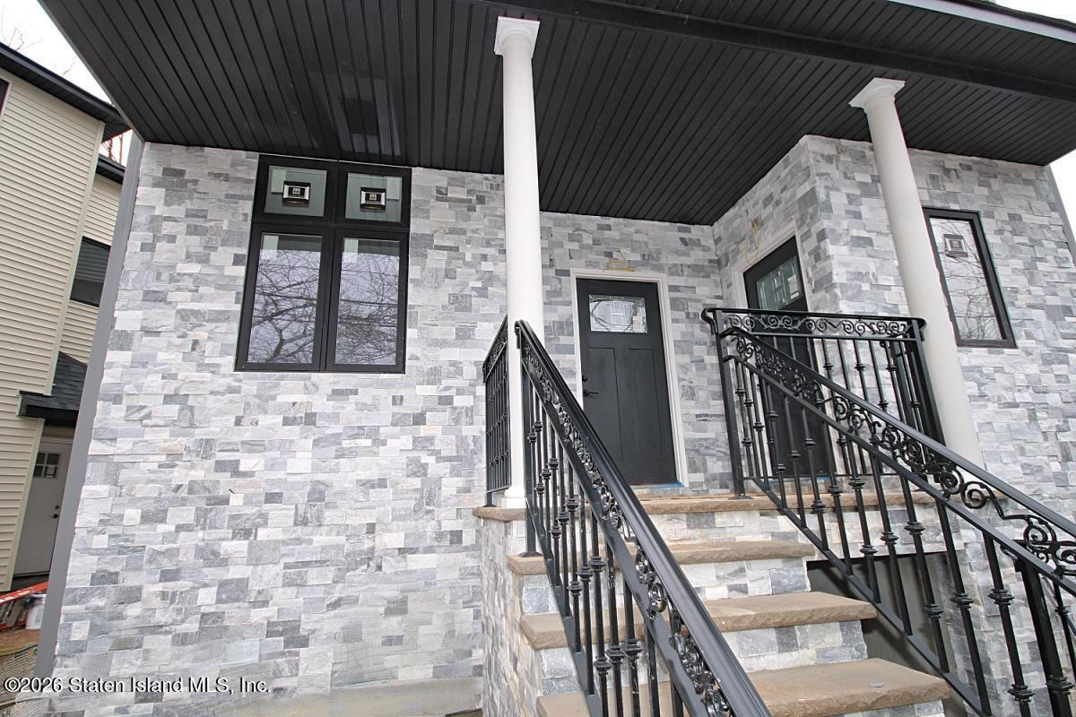 351 Edgegrove Ave, Staten Island, NY 10312 photo