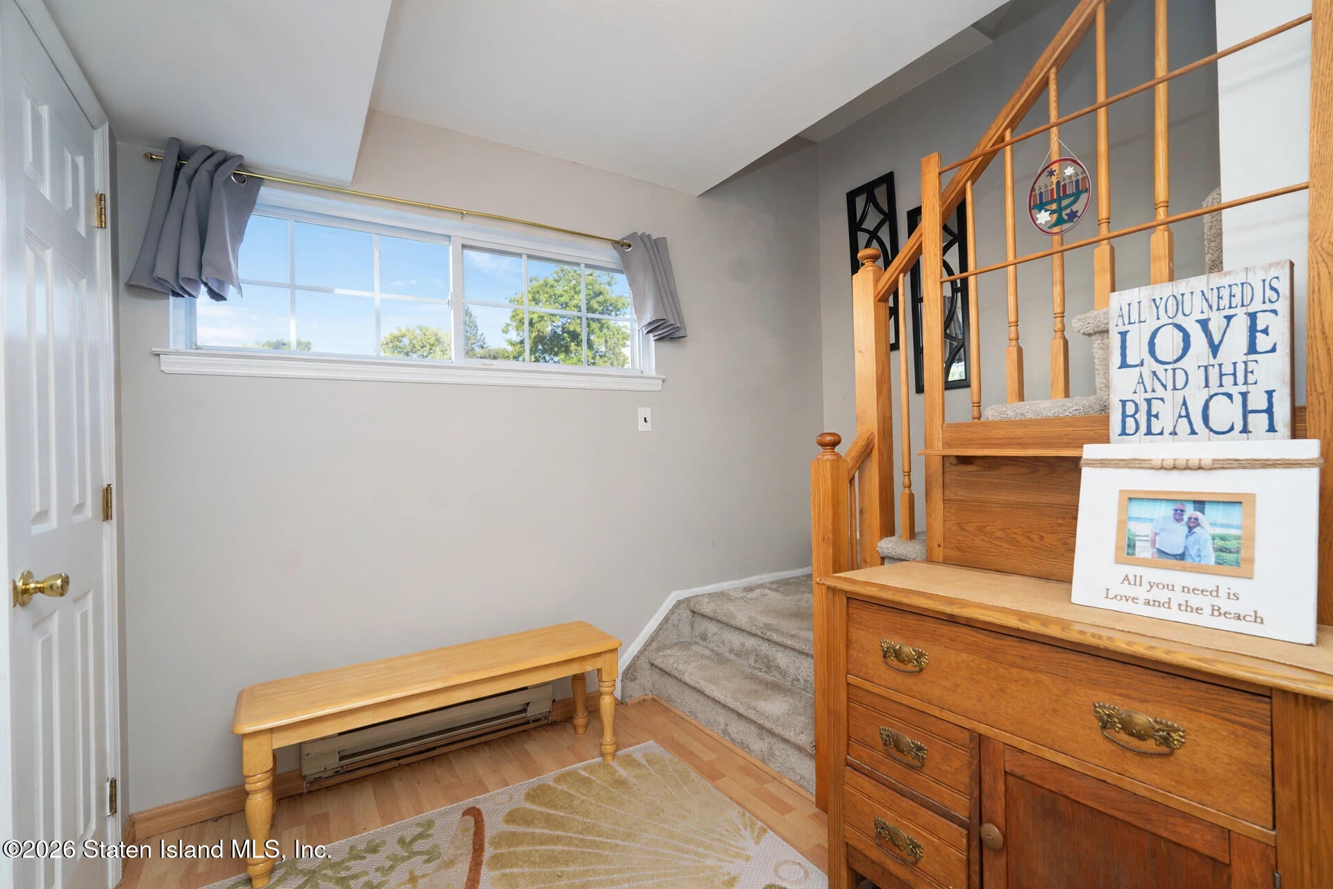 44 White Oak Ln, Staten Island, NY 10309 photo