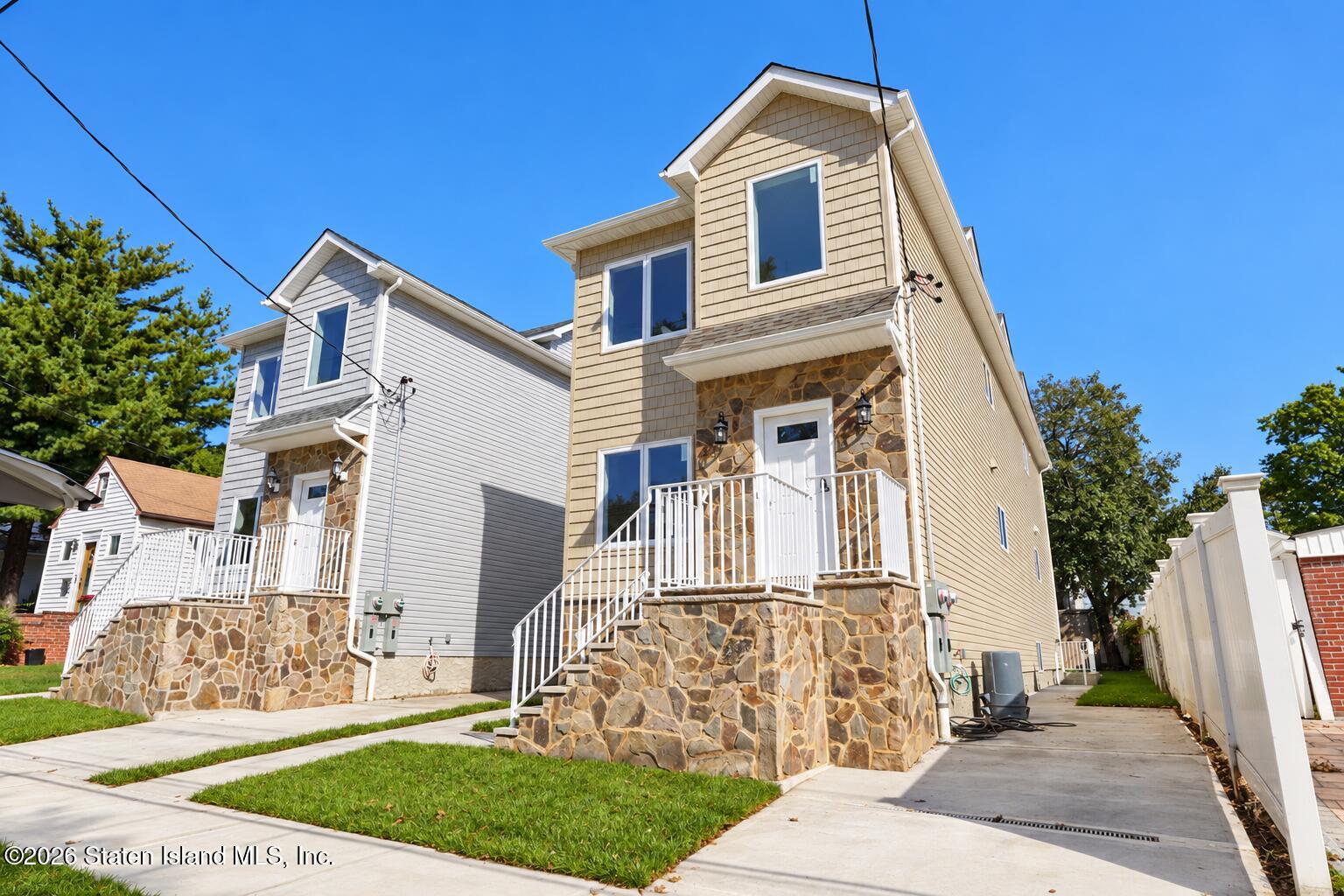 147 Bedford Ave, Staten Island, NY 10306 photo