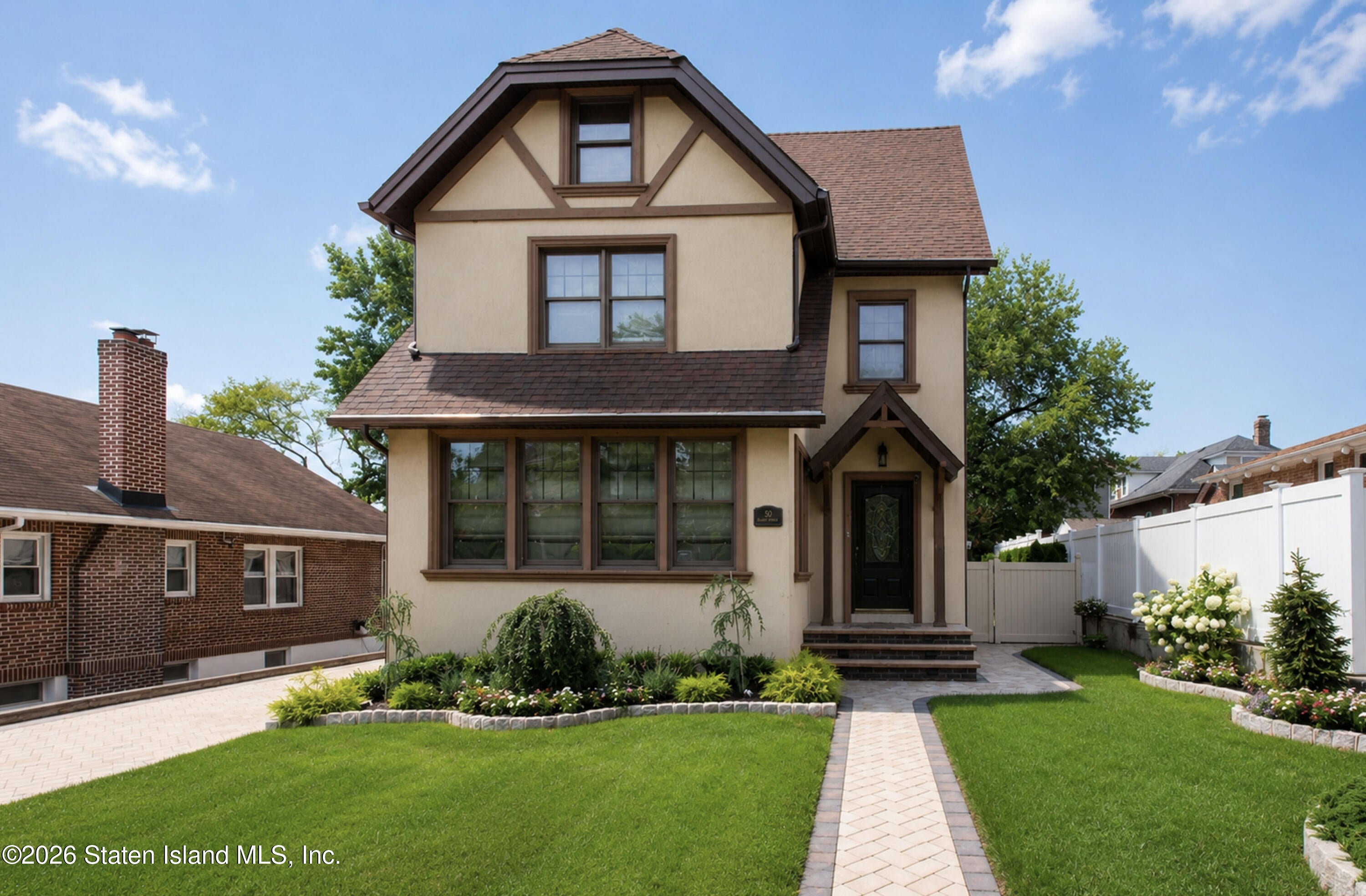 50 Bishop St, Staten Island, NY 10306